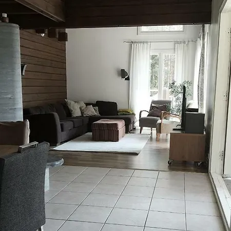 Maentykallio Villa *